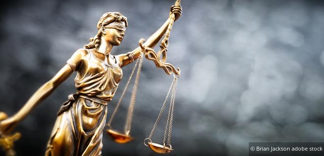 Justitia mit Waage Justitia mit Waage